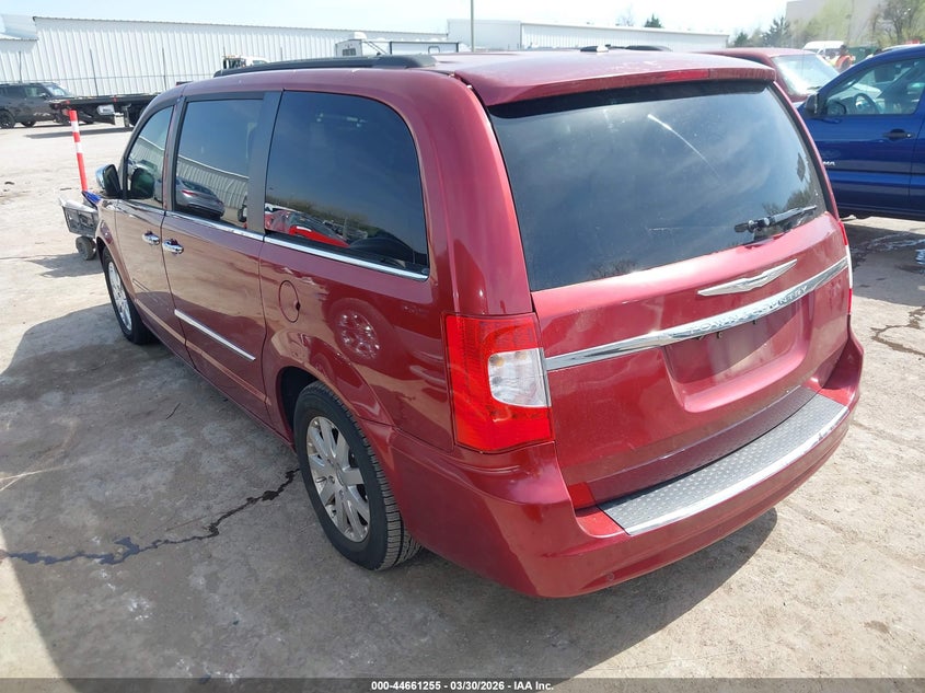 2012 Chrysler Town & Country Touring-L