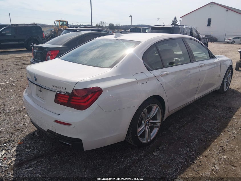 2013 BMW 740Li xDrive
