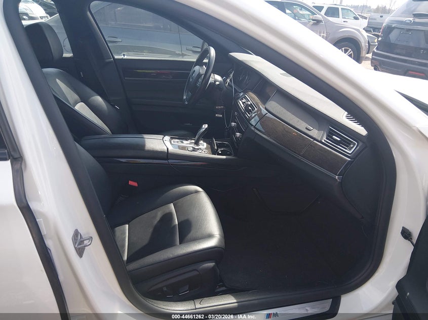 2013 BMW 740Li xDrive