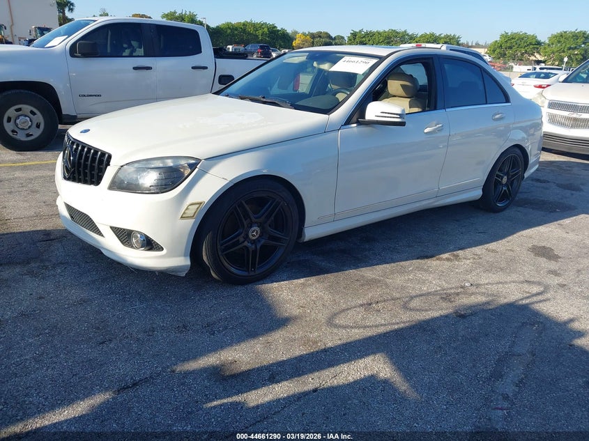 2010 Mercedes-Benz C 300 Luxury 4Matic/Sport 4Matic