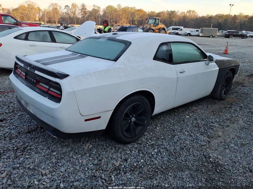 2016 Dodge Challenger Sxt