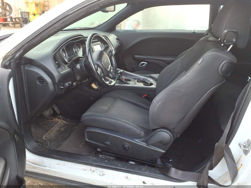 2016 Dodge Challenger Sxt