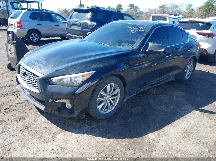 2015 Infiniti Q50 Premium