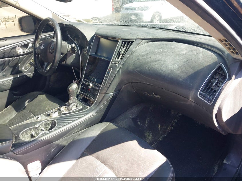 2015 Infiniti Q50 Premium