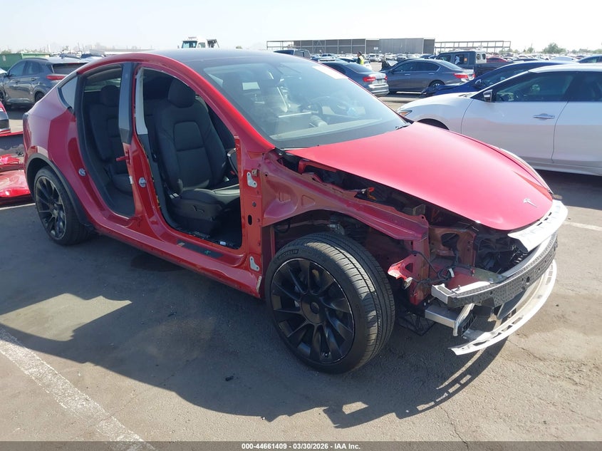 2022 Tesla Model Y Long Range Dual Motor All-Wheel Drive