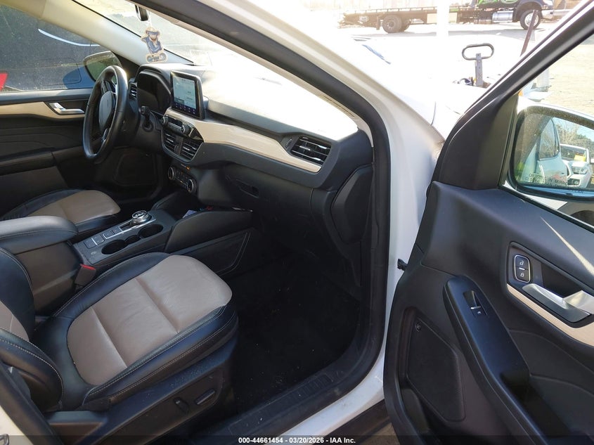 2022 Ford Escape Titanium Plug-In Hybrid