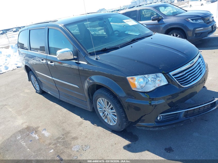 2015 Chrysler Town & Country Touring-L