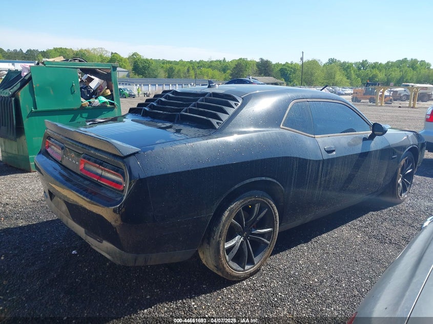 2016 Dodge Challenger R/T Plus