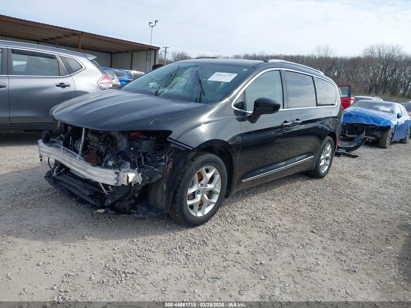 2019 Chrysler Pacifica Touring L Plus