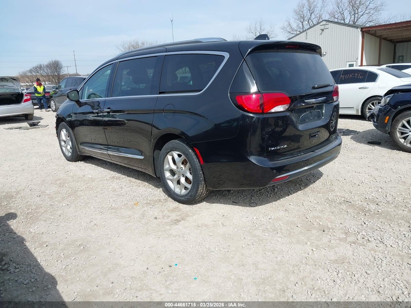 2019 Chrysler Pacifica Touring L Plus