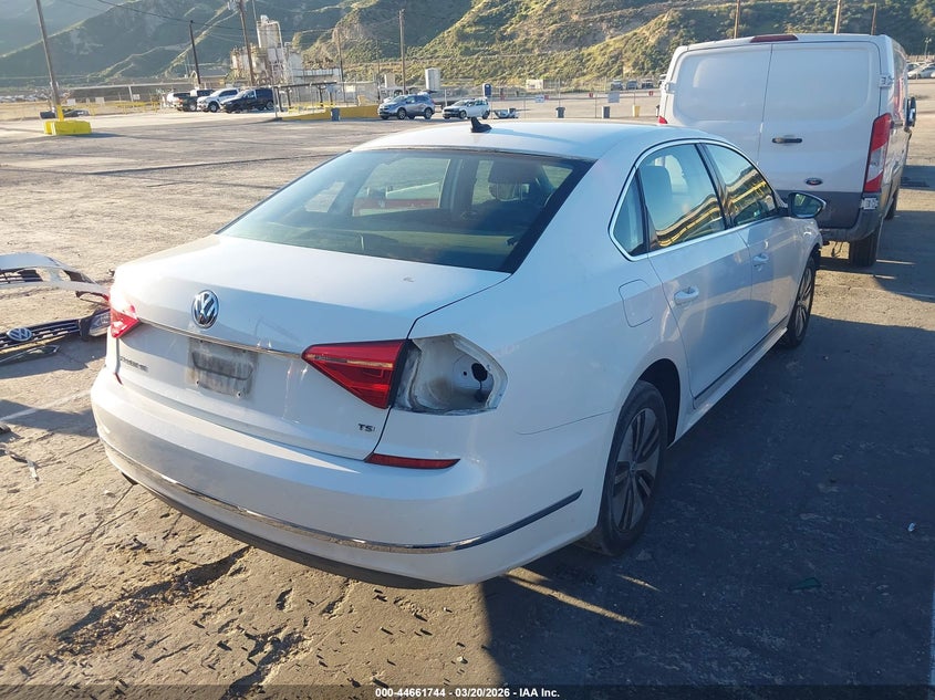 2016 Volkswagen Passat 1.8T Se