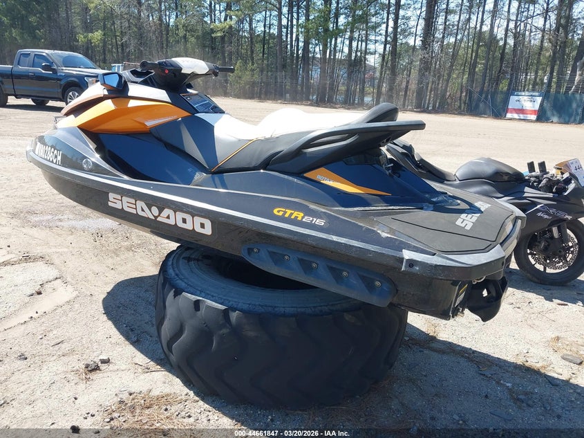 2014 SEADOO GTR215 auction photo 3