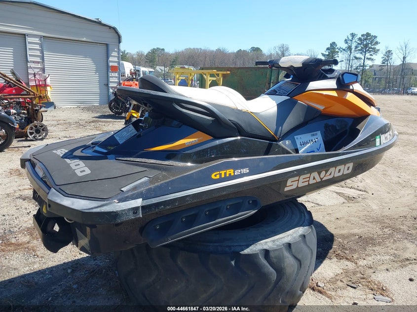 2014 SEADOO GTR215 auction photo 4