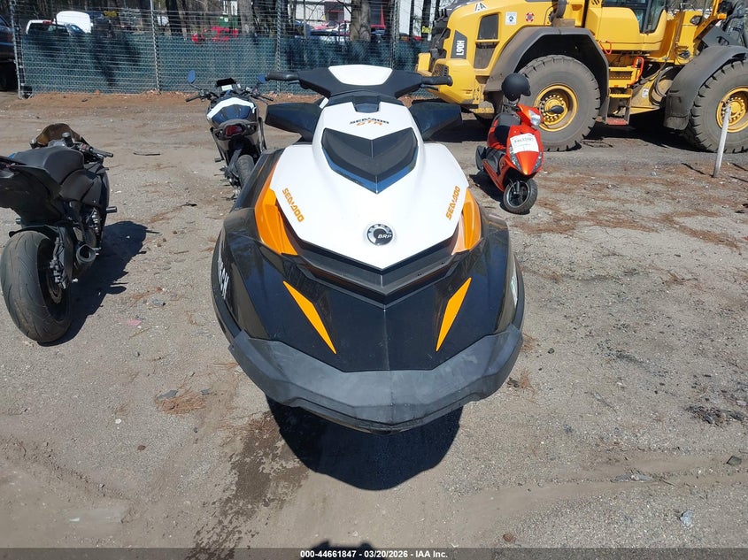2014 SEADOO GTR215 auction photo 6