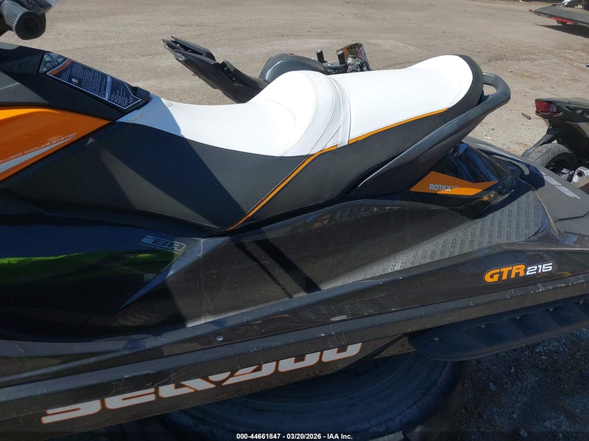 2014 SEADOO GTR215 auction photo 8