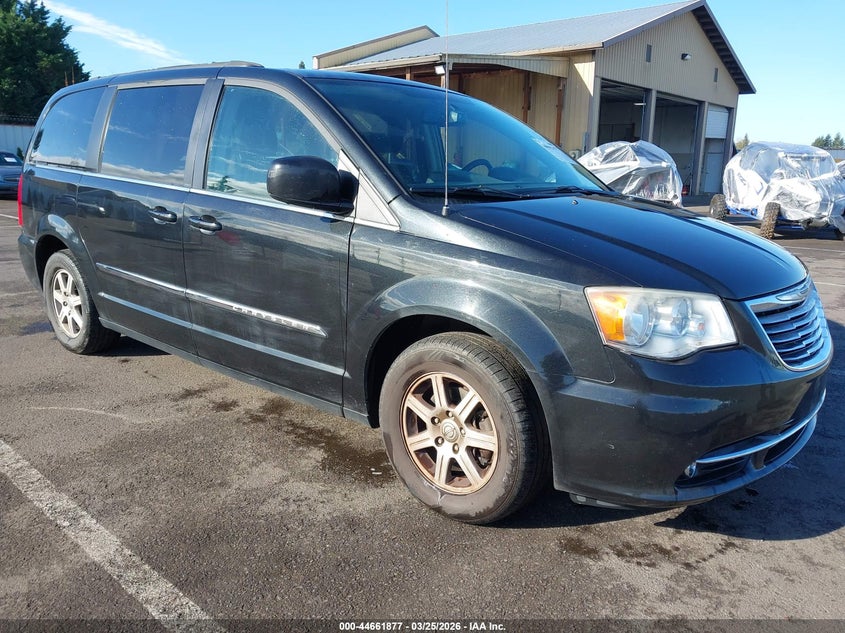 2012 Chrysler Town & Country Touring