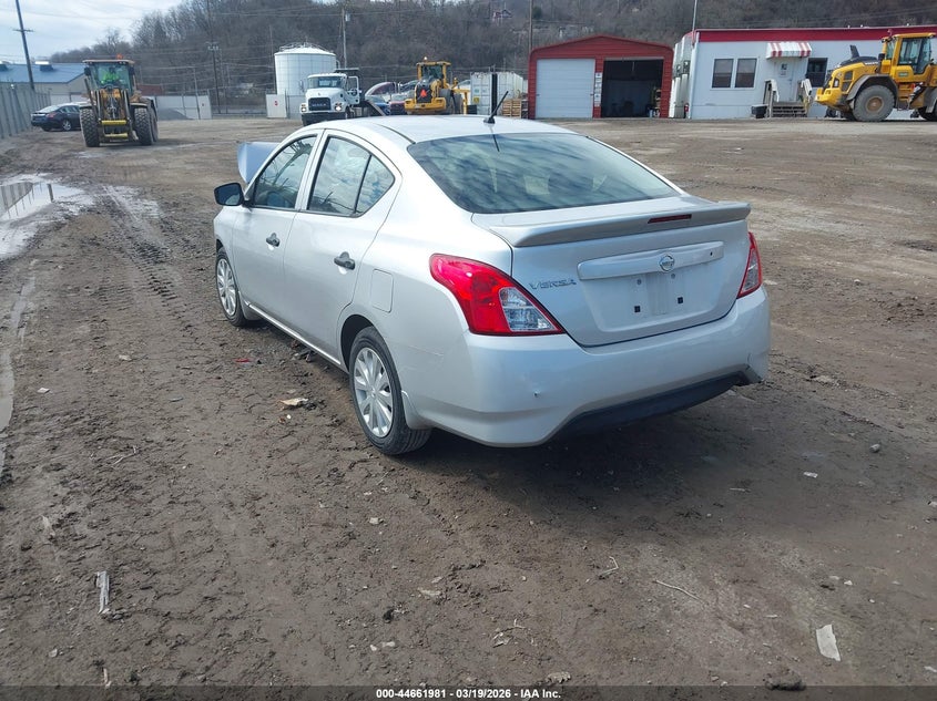 2017 Nissan Versa 1.6 S+