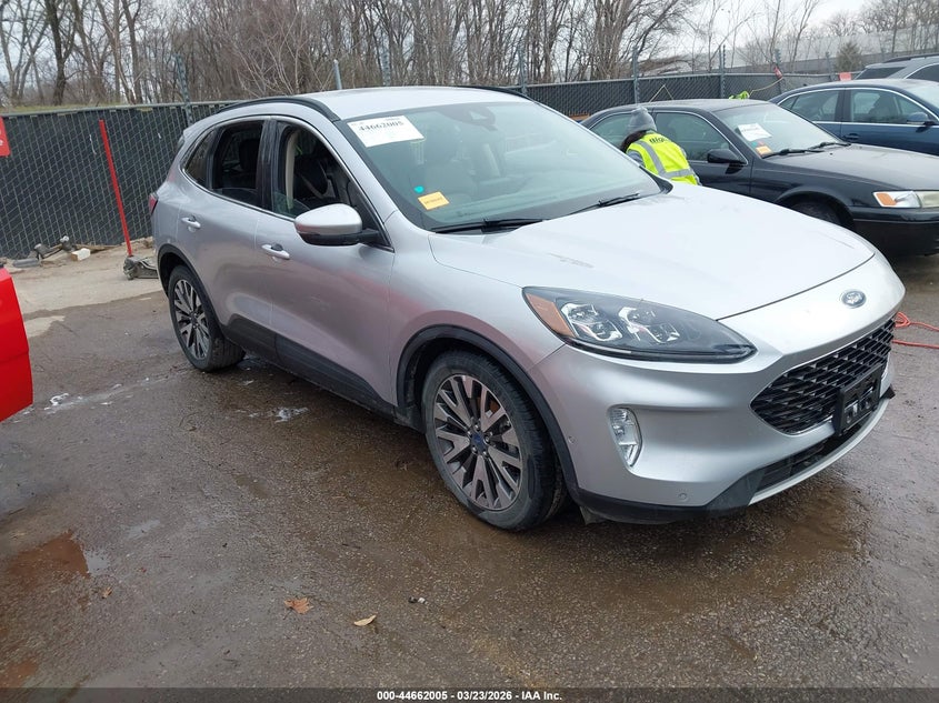 2020 Ford Escape Titanium
