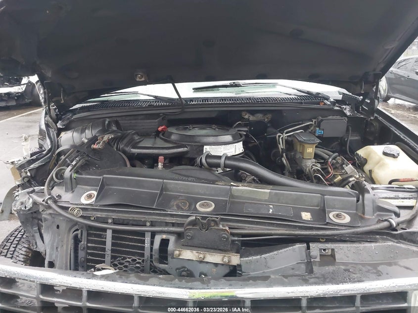 1992 Chevrolet Suburban K2500 VIN: 1GNGK26N4NJ343314 Lot: 44662036