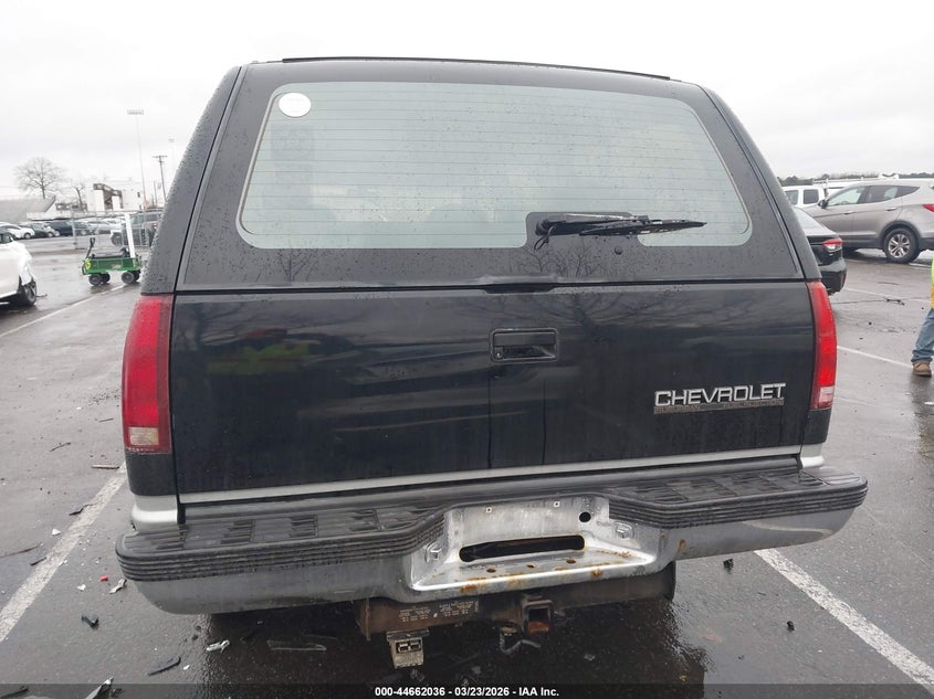 1992 Chevrolet Suburban K2500 VIN: 1GNGK26N4NJ343314 Lot: 44662036