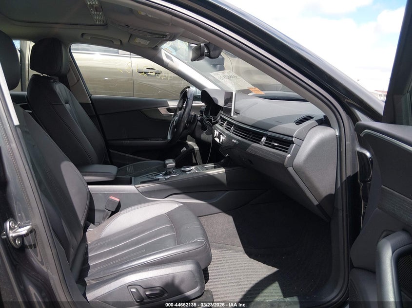2018 Audi A4 2.0T Premium/2.0T Tech Premium