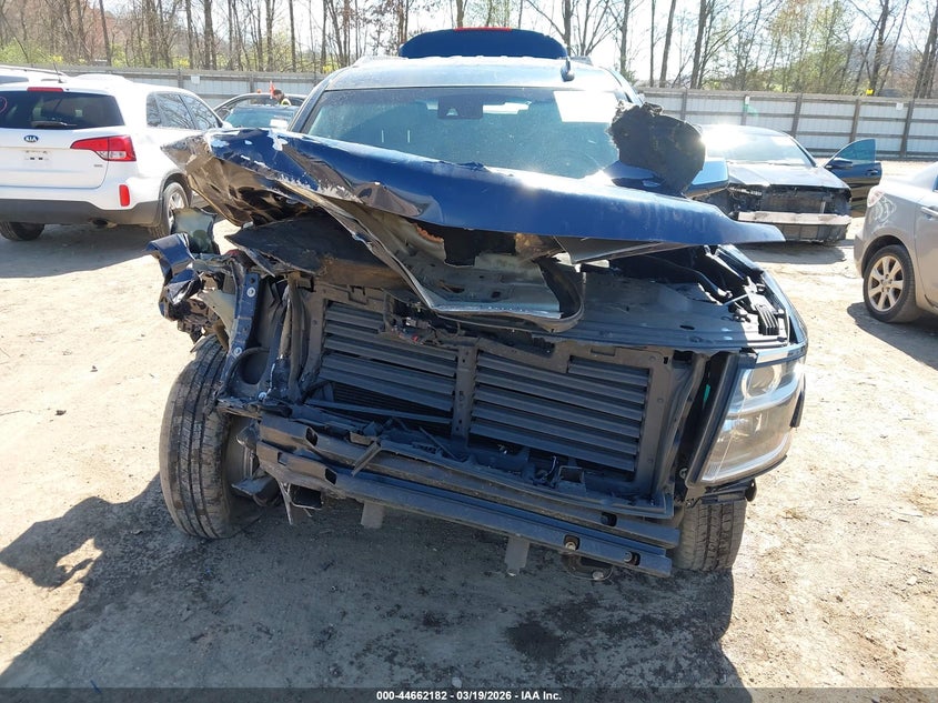 CHEVROLET SUBURBAN - zdjecie 12
