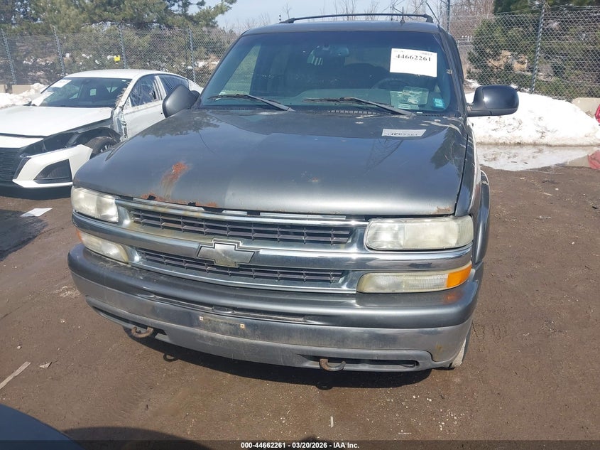 2002 Chevrolet Suburban K1500 VIN: 1GNFK16Z02J123933 Lot: 44662261