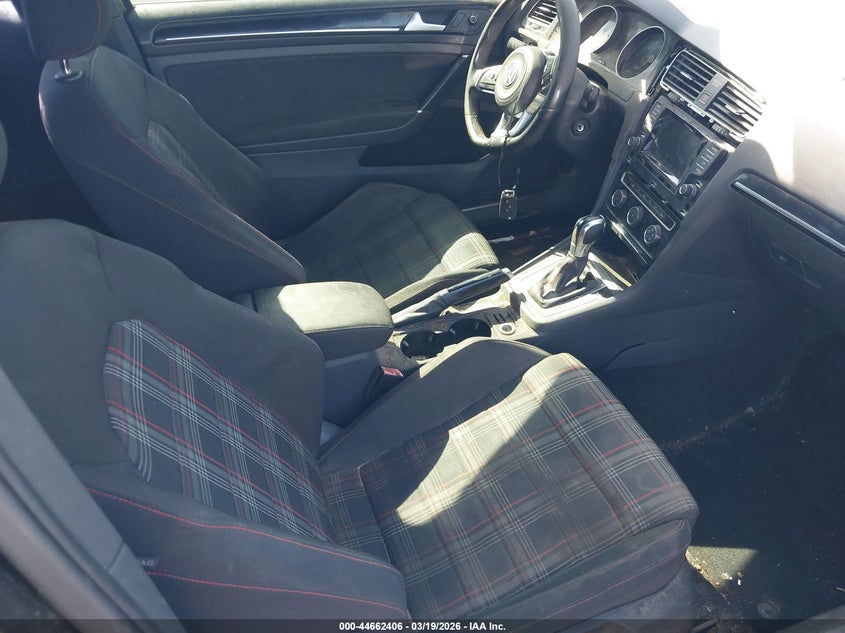 2015 Volkswagen Golf Gti 2.0T S W/Performance Package 2-Door