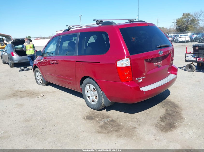 2010 Kia Sedona Lx