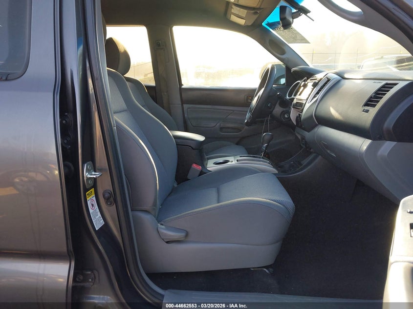 2013 Toyota Tacoma Base V6