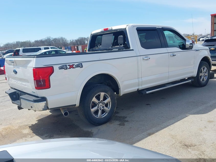 VIN 1FTFW1EG2JFC11929 2018 FORD F-150 LARIAT