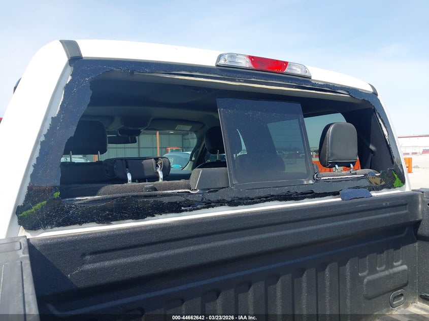 VIN 1FTFW1EG2JFC11929 2018 FORD F-150 LARIAT