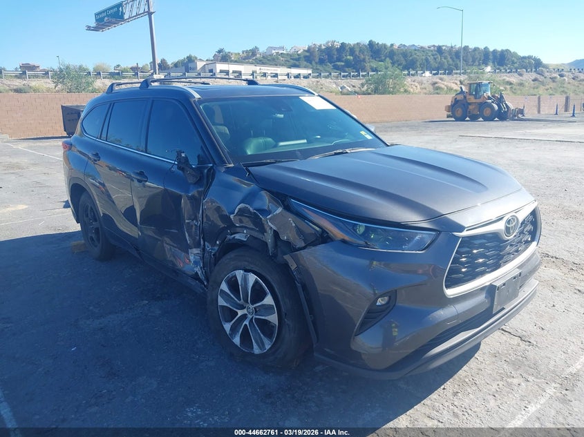 2022 Toyota Highlander Xle