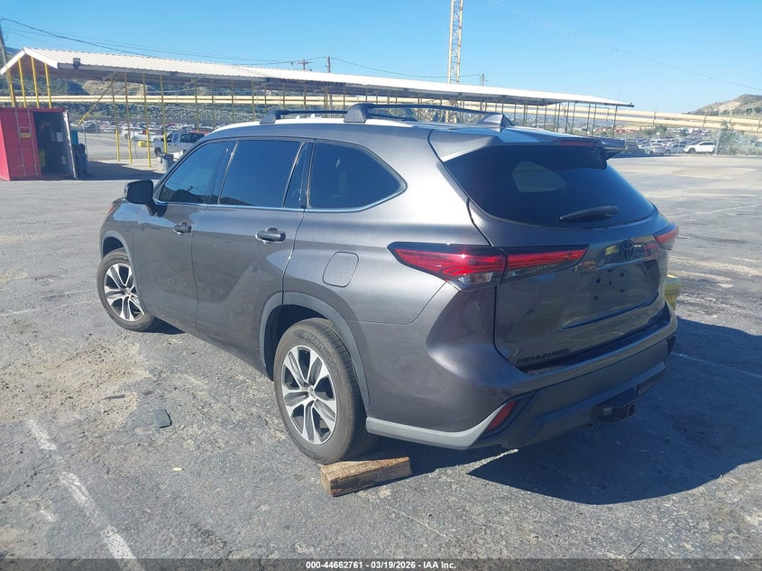 2022 Toyota Highlander Xle