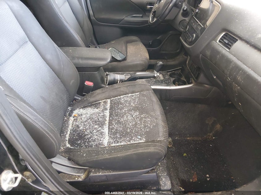 2017 Mitsubishi Outlander Se/Sel