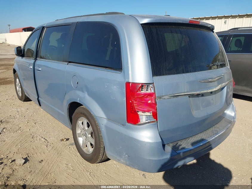 2013 Chrysler Town & Country Touring