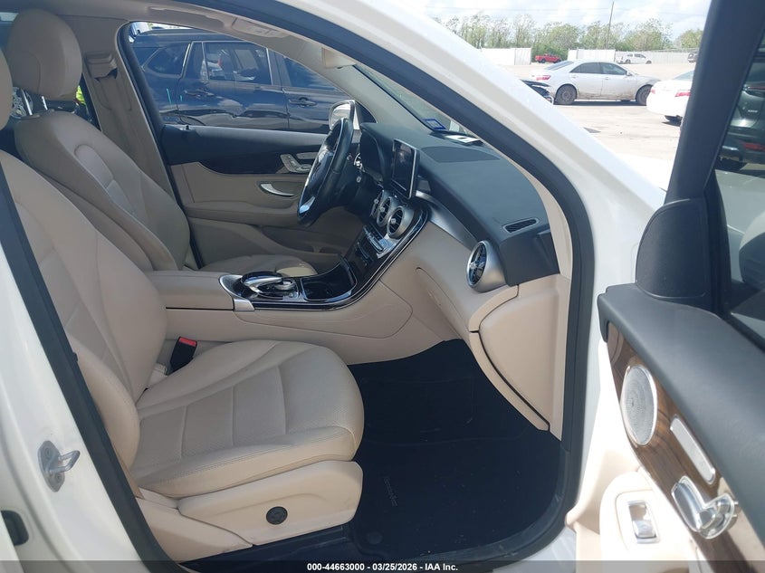 2016 Mercedes-Benz Glc 300