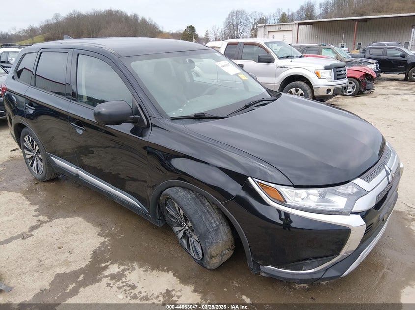 2019 Mitsubishi Outlander Es