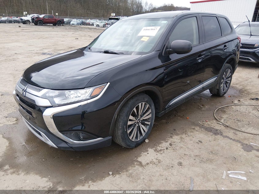 2019 Mitsubishi Outlander Es