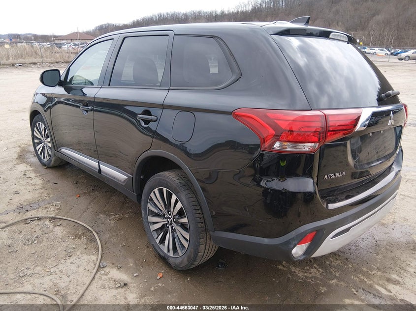 2019 Mitsubishi Outlander Es