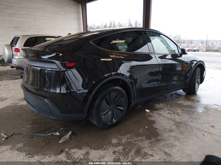 2026 Tesla Model Y Premium Rear-Wheel Drive/Standard Rear-Wheel Drive