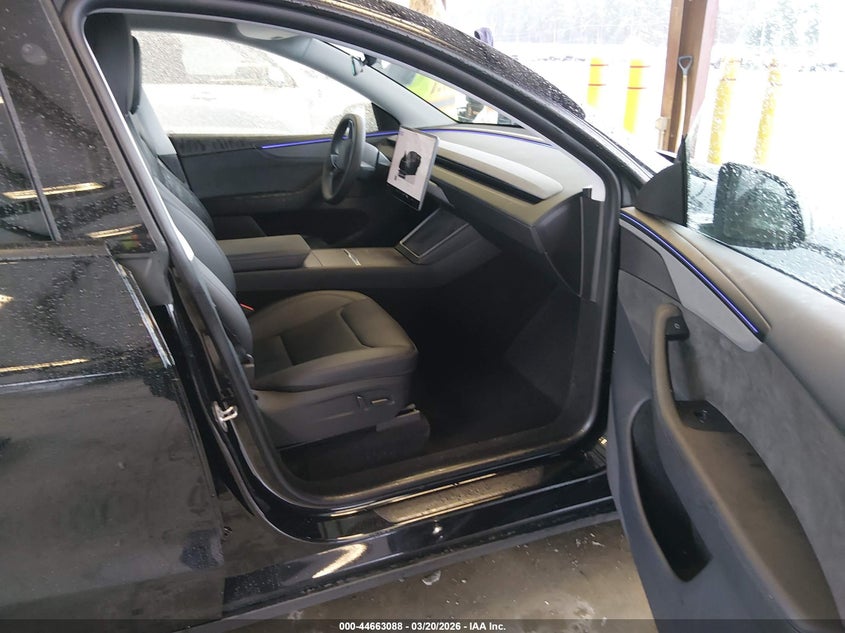 2026 Tesla Model Y Premium Rear-Wheel Drive/Standard Rear-Wheel Drive