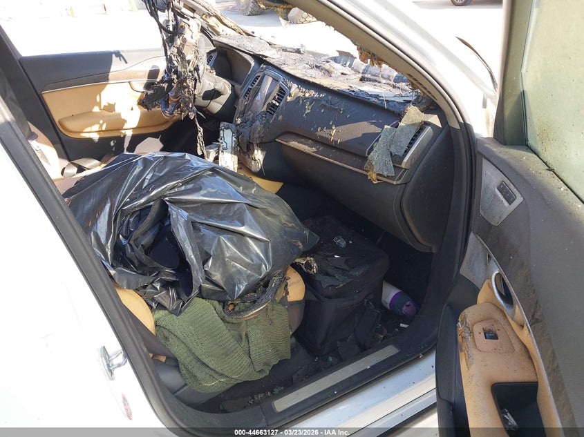 2016 Volvo Xc90 T6 Momentum