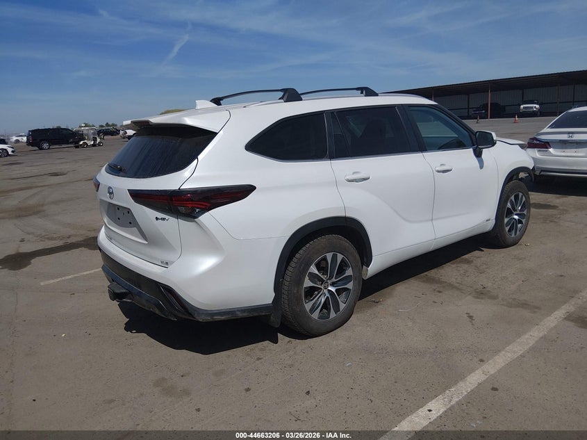 2025 Toyota Highlander Hybrid Xle