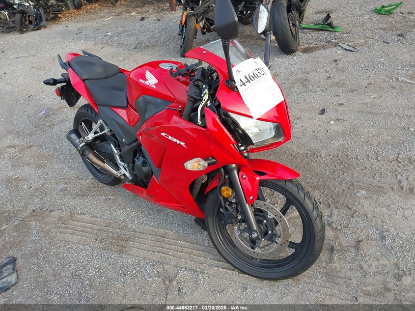 MLHNC5101F5100139 HONDA CBR300 Photo 1