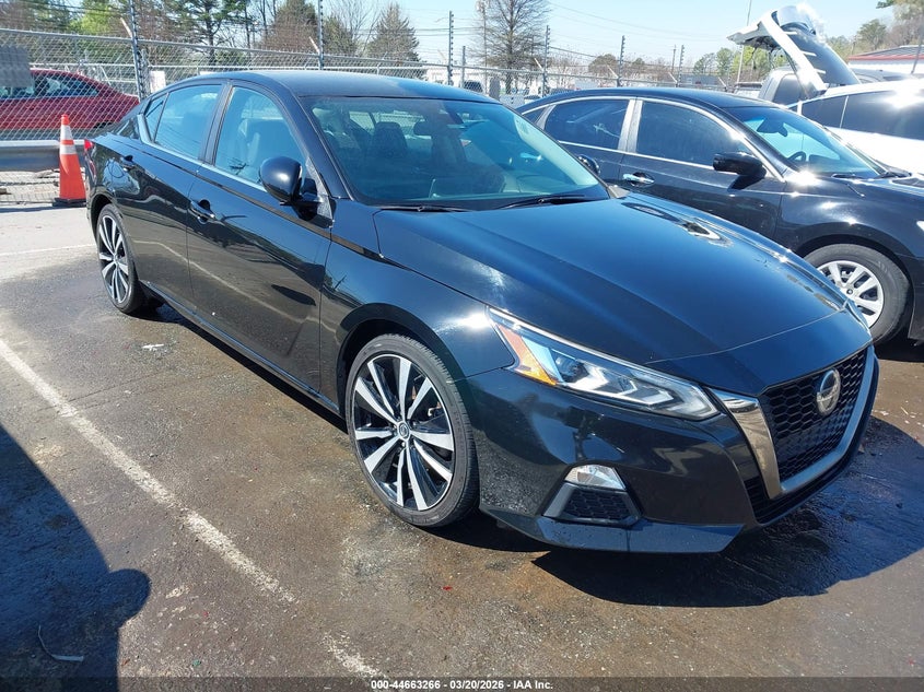 2022 NISSAN ALTIMA SR FWD