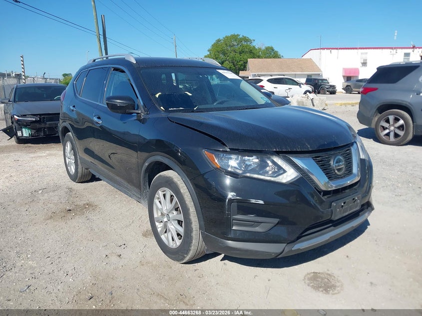 2018 Nissan Rogue Sv