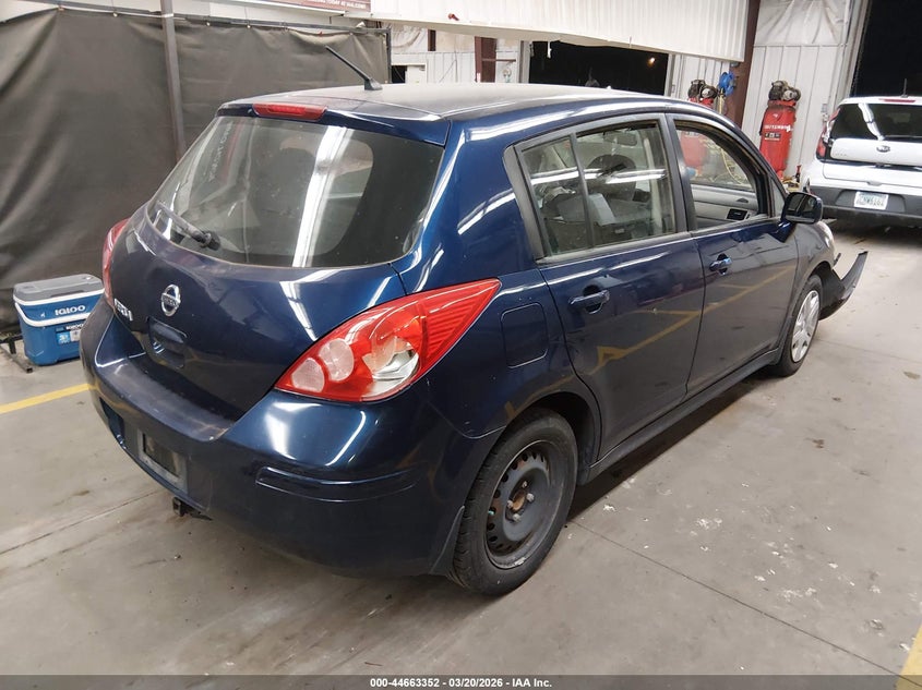 2012 Nissan Versa 1.8 S