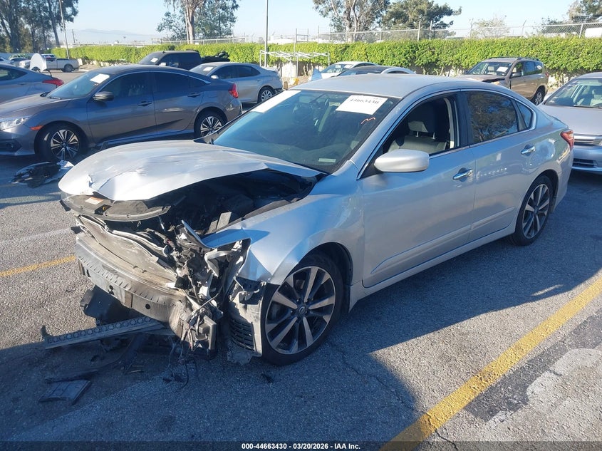 2016 Nissan Altima 2.5 Sr