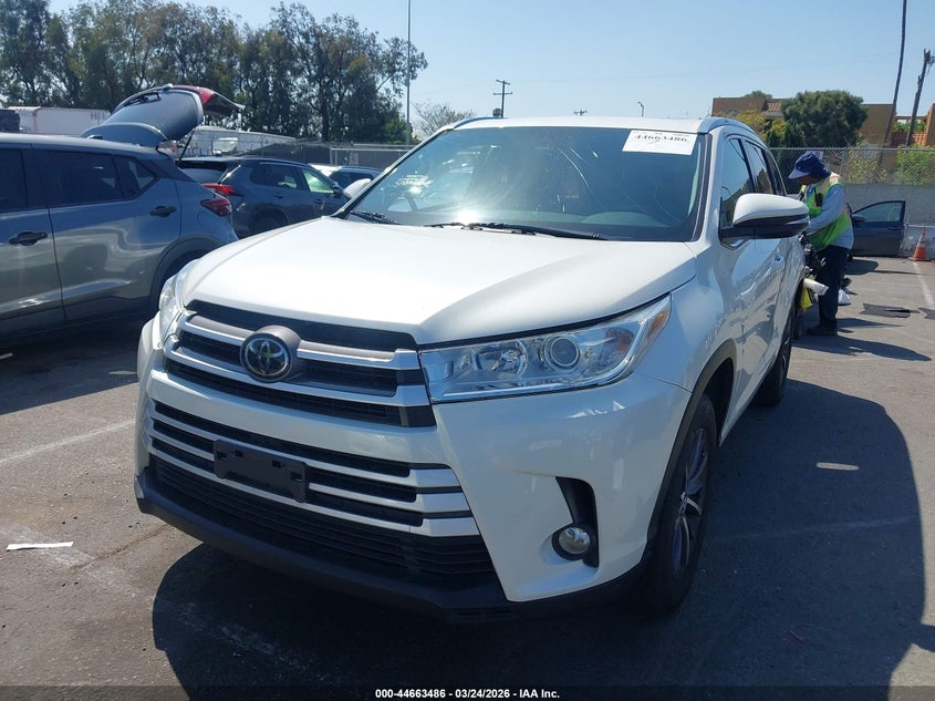 2019 Toyota Highlander Xle